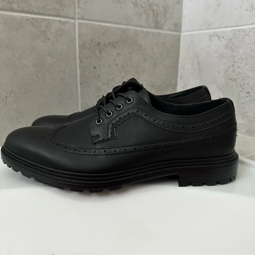 Perry Ellis Men’s Oxford Shoe Size 12